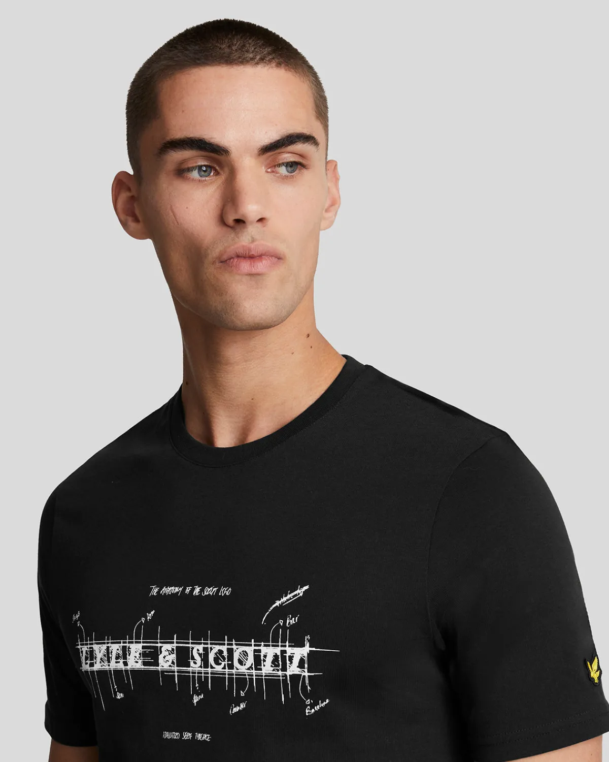 anatomie_der_schrift_grafik_tshirt_3-1.webp Lyle & Scott T-shirts<Anatomie der Schrift Grafik T-Shirt JetBlack