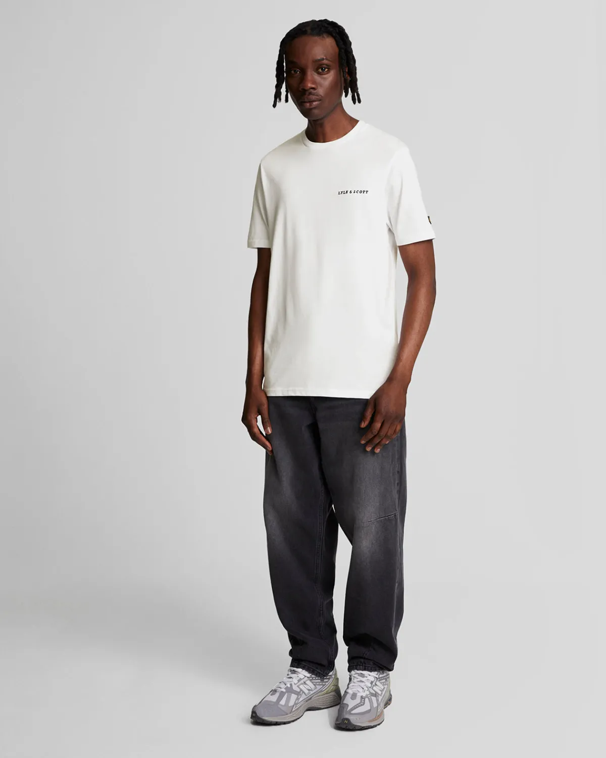 besticktes_tshirt_1-4.webp Lyle & Scott Drehbuchsticke | T-shirts<Besticktes T-Shirt White/JetBlack