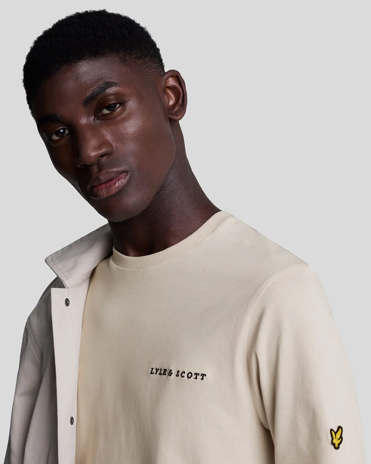 besticktes_tshirt_3-2.webp Lyle & Scott Drehbuchsticke | T-shirts<Besticktes T-Shirt Cove/DarkNavy