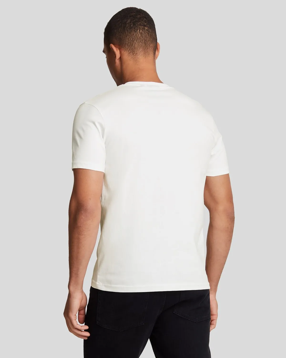 einfarbiges_tshirt_2-14.webp Lyle & Scott Grundlegendes | T-shirts<Einfarbiges T-Shirt Weiss