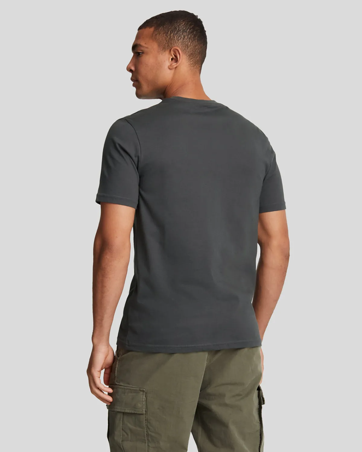 einfarbiges_tshirt_2-6.webp Lyle & Scott Vermächtnis | T-shirts<Einfarbiges T-Shirt Gunmetal