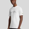 Lyle & Scott Vermächtnis | T-shirts<Gegründet 1874 Grafik T-Shirt White