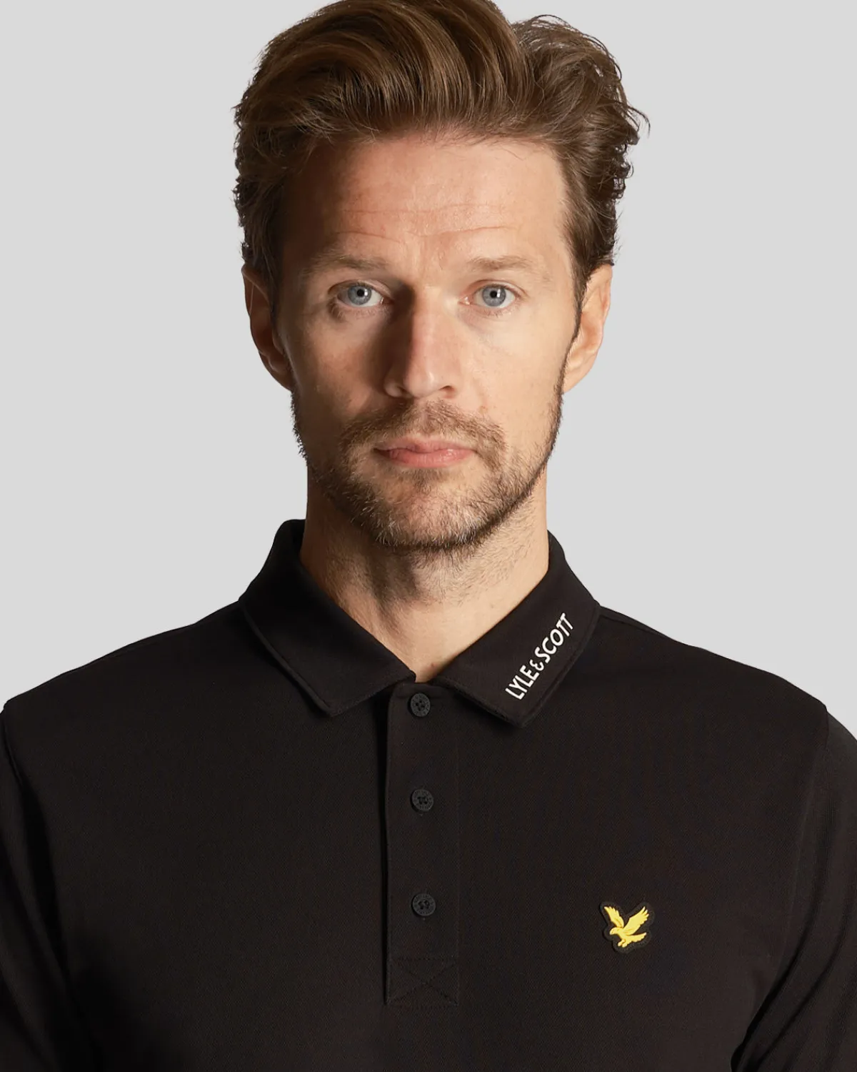 golf_kragen_logo_technisches_poloshirt_3.webp Lyle & Scott Golf | Polohemden<Golf Kragen Logo Technisches Poloshirt Pechschwarz