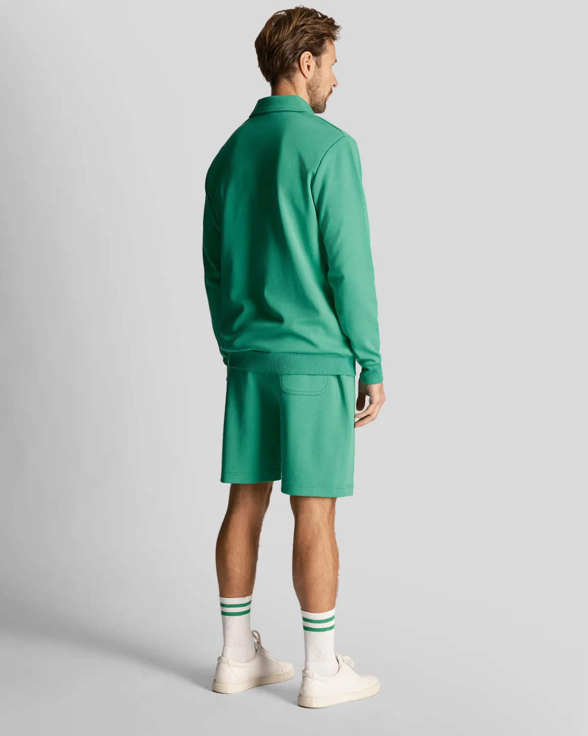 golf_ls_logo_sweat_shorts_2.webp Lyle & Scott Golf | Kurze Hosen<Golf LS Logo Sweat Shorts FairwayGreen