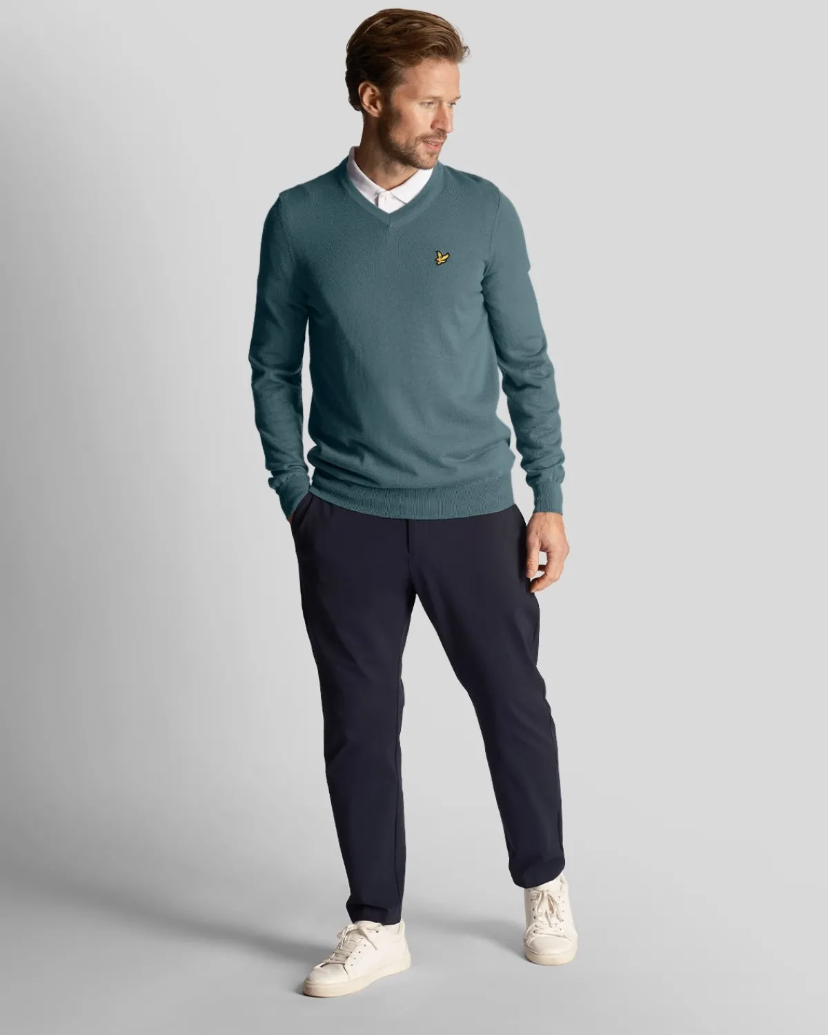 golf_vausschnitt_pullover_1-1.webp Lyle & Scott Golf | Pullover & Strickwaren<Golf V-Ausschnitt Pullover Eisenblau