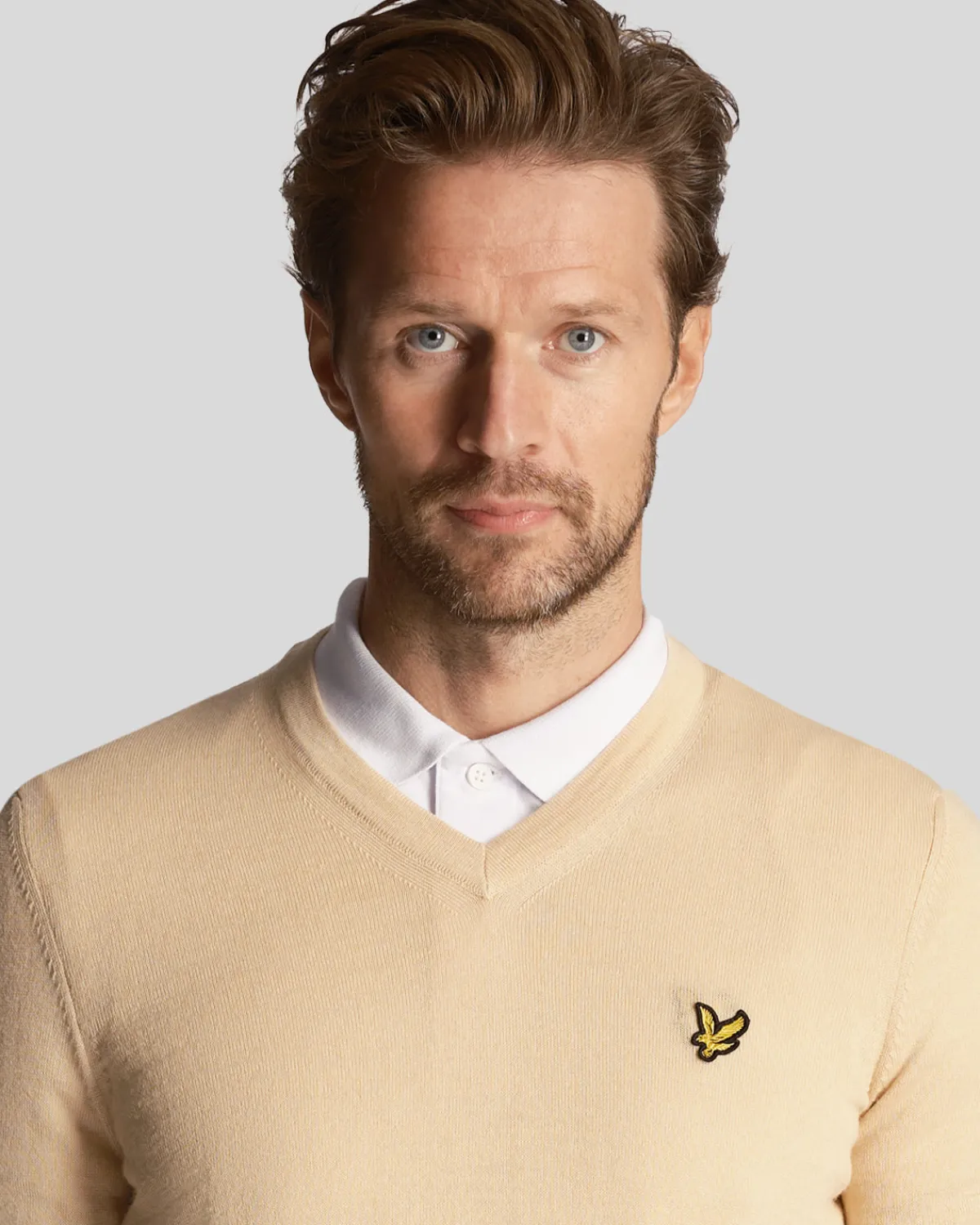 golf_vausschnitt_pullover_3.webp Lyle & Scott Golf<Golf V-Ausschnitt Pullover Sanddüne