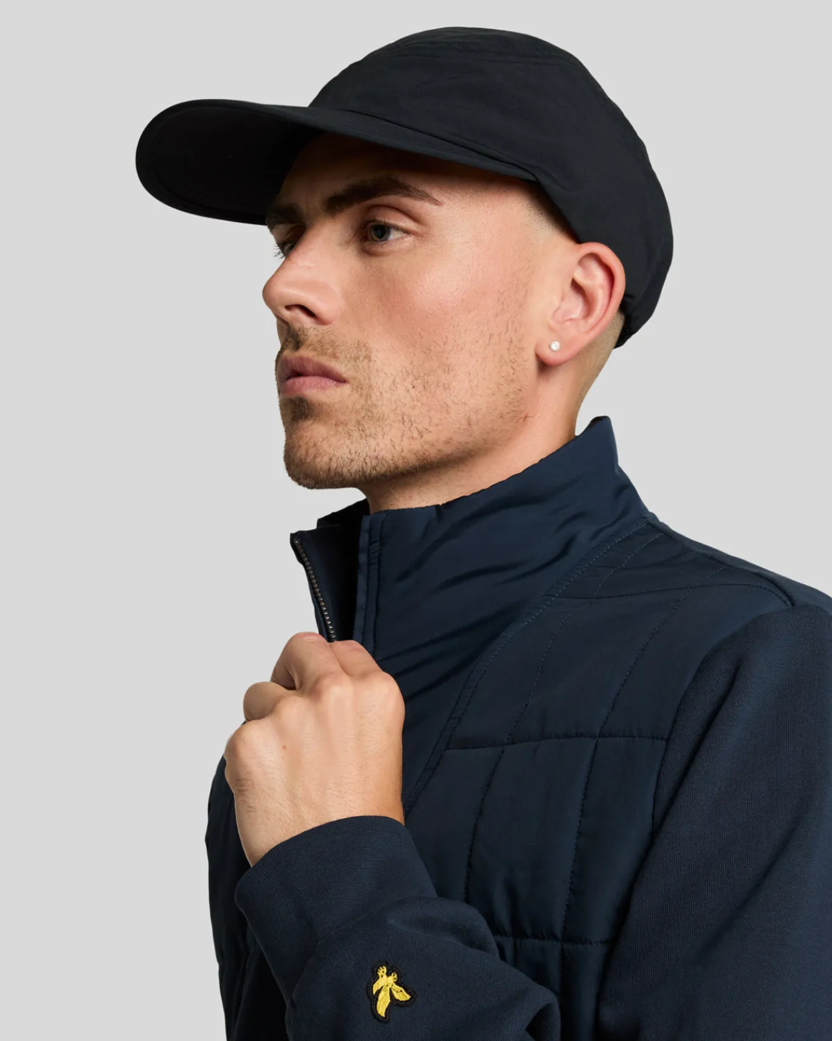 hybrid_gestepptes__zip_sweatshirt_3-1.webp Lyle & Scott Vermächtnis | Sweatshirts<Hybrid gestepptes 1/4 Zip Sweatshirt MuddyNavy