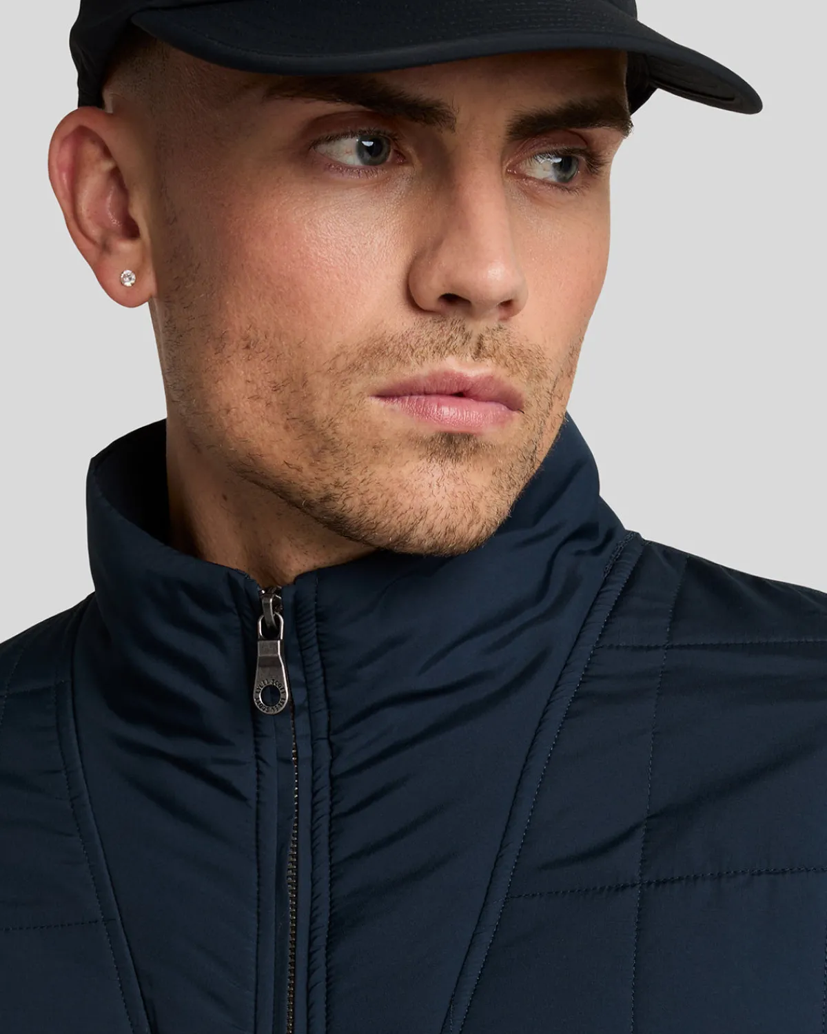 hybrid_gestepptes__zip_sweatshirt_4-1.webp Lyle & Scott Vermächtnis | Sweatshirts<Hybrid gestepptes 1/4 Zip Sweatshirt MuddyNavy