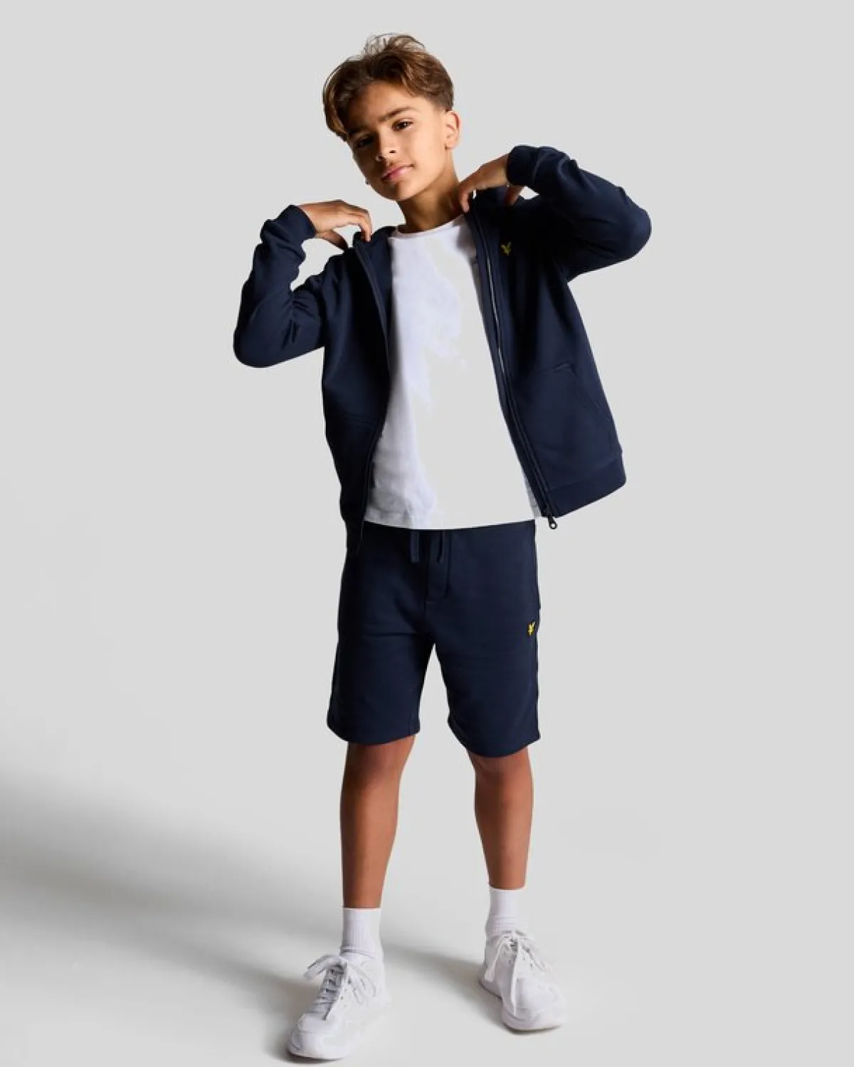 kinder_kapuzenpulli_mit_reiverschluss_1-2.webp Lyle & Scott Kinder Kapuzenpullover<Kinder Kapuzenpulli mit Reißverschluss Marine