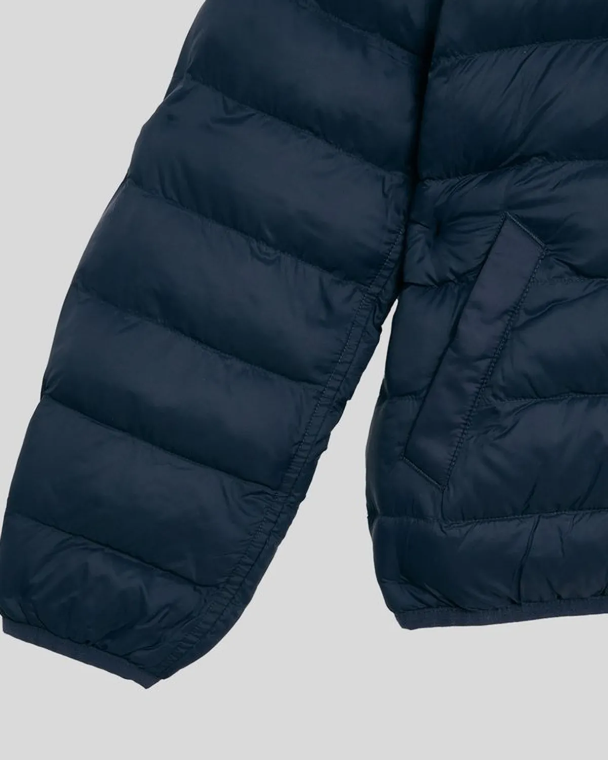 leichte_kinderpufferjacke_6.webp Lyle & Scott Kinder Mäntel & Jacken<Leichte Kinder-Pufferjacke DunkleMarine
