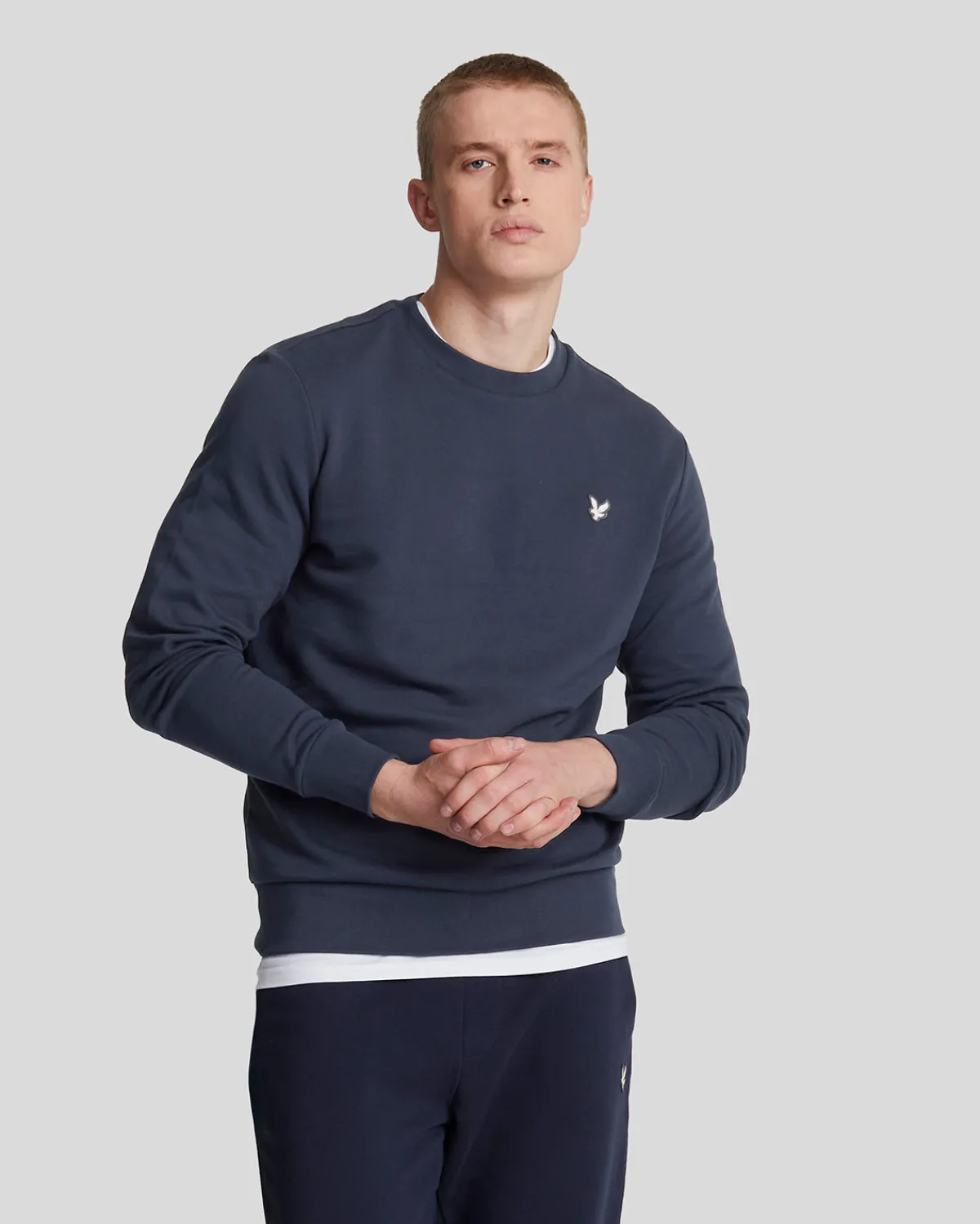 premium_sweatshirt_mit_rundhalsausschnitt_aus_french_terry_in_diagonalbindung_0-1.webp Lyle & Scott Reframed | Sweatshirts<Premium Sweatshirt mit Rundhalsausschnitt aus French Terry in Diagonalbindung MidnightNavy