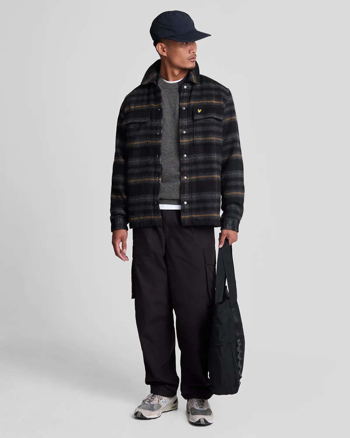 pullover_mit_rundhalsausschnitt_aus_lambswoolmischung_1-5.webp Lyle & Scott Pullover & Strickwaren<Pullover mit Rundhalsausschnitt aus Lambswool-Mischung CharcoalMarl