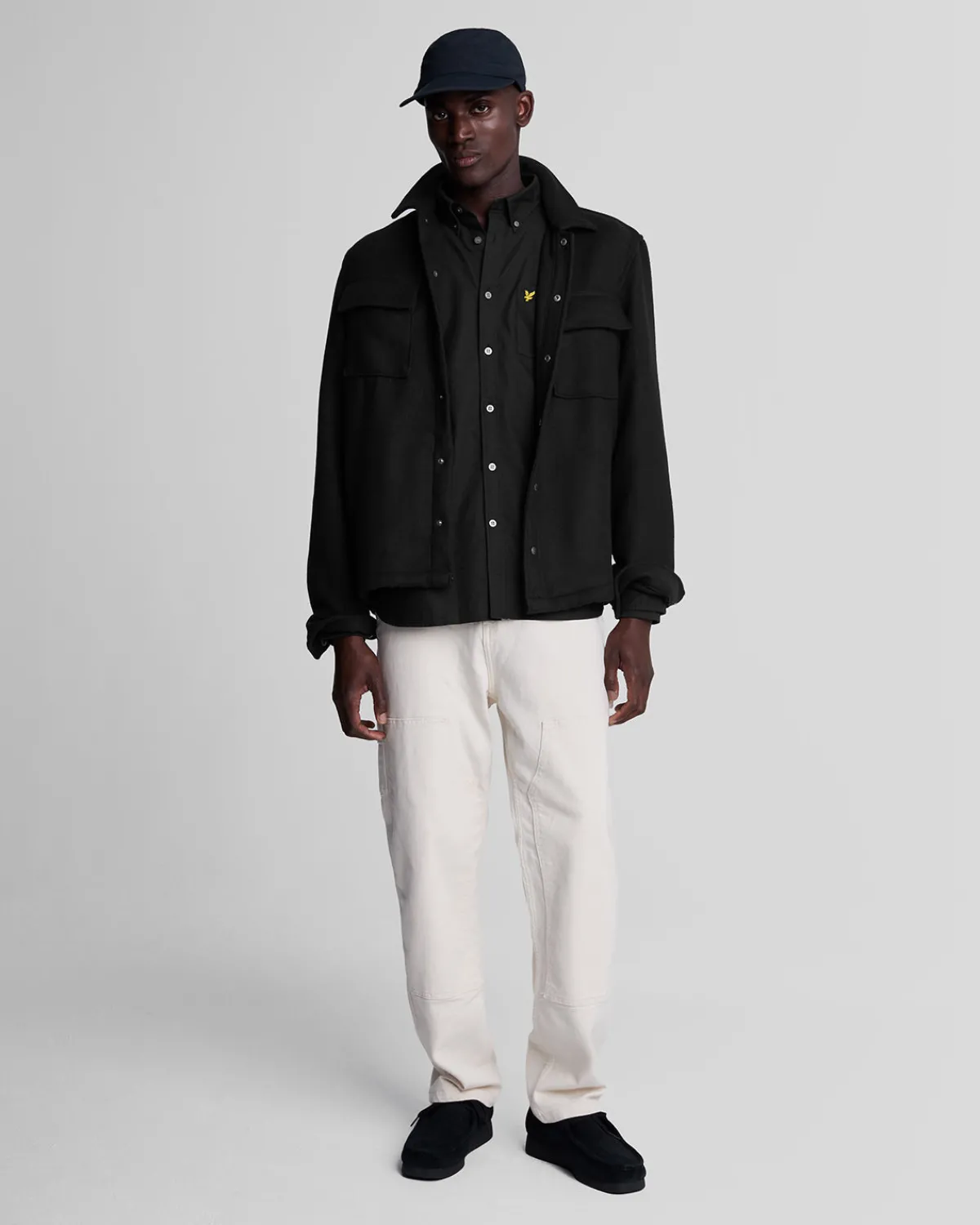 schlichtes_oxford_hemd_1-2.webp Lyle & Scott Grundlegendes | Hemden<Schlichtes Oxford Hemd JetBlack