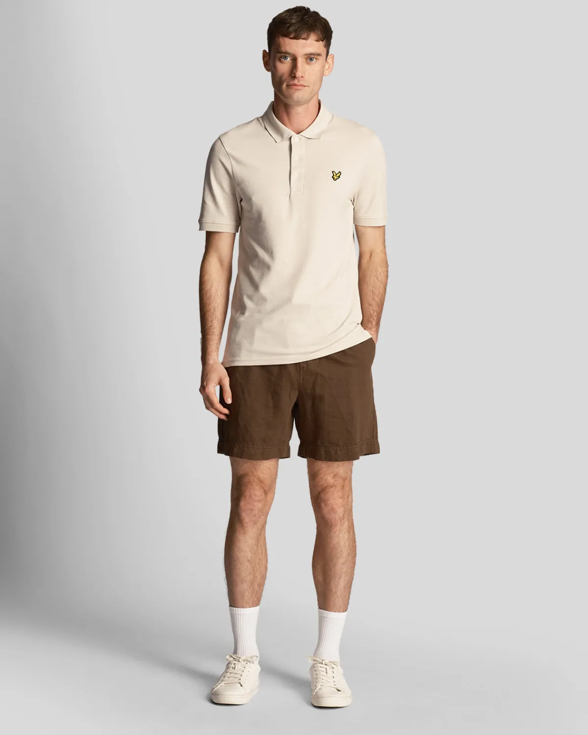 shorts_aus_baumwolle_und_leinen_0-1.webp Lyle & Scott Kurze Hosen<Shorts aus Baumwolle und Leinen Olive