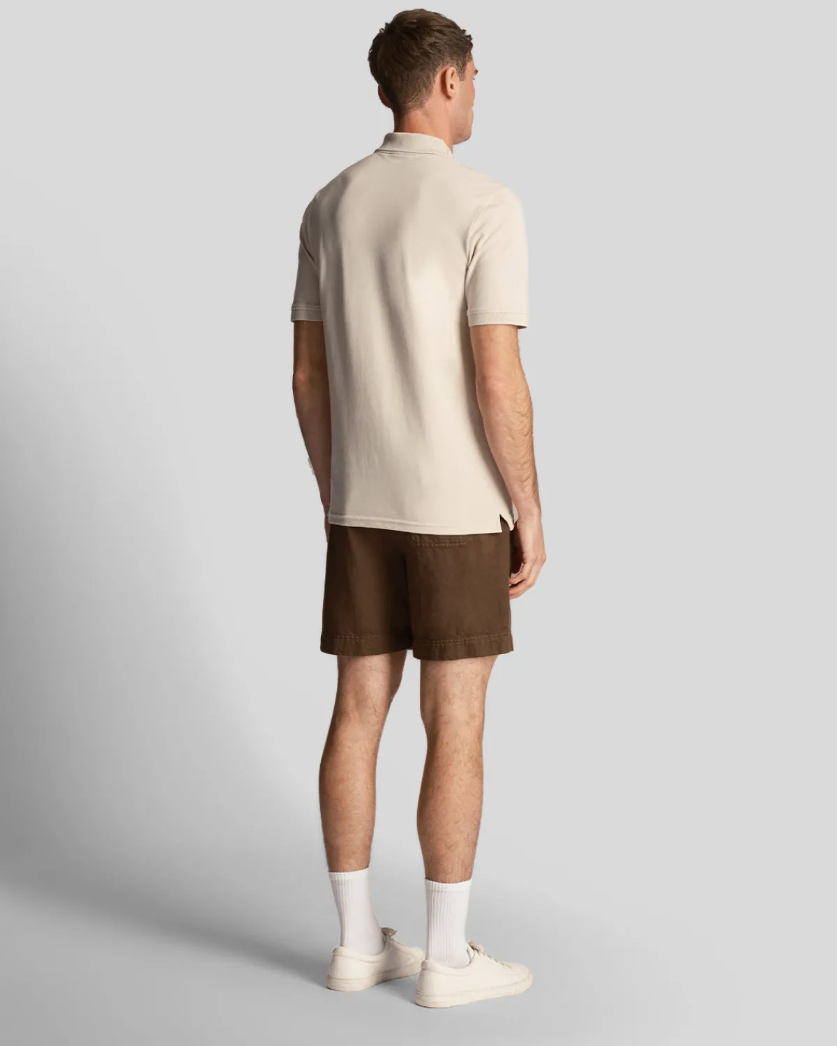 shorts_aus_baumwolle_und_leinen_2-1.webp Lyle & Scott Kurze Hosen<Shorts aus Baumwolle und Leinen Olive