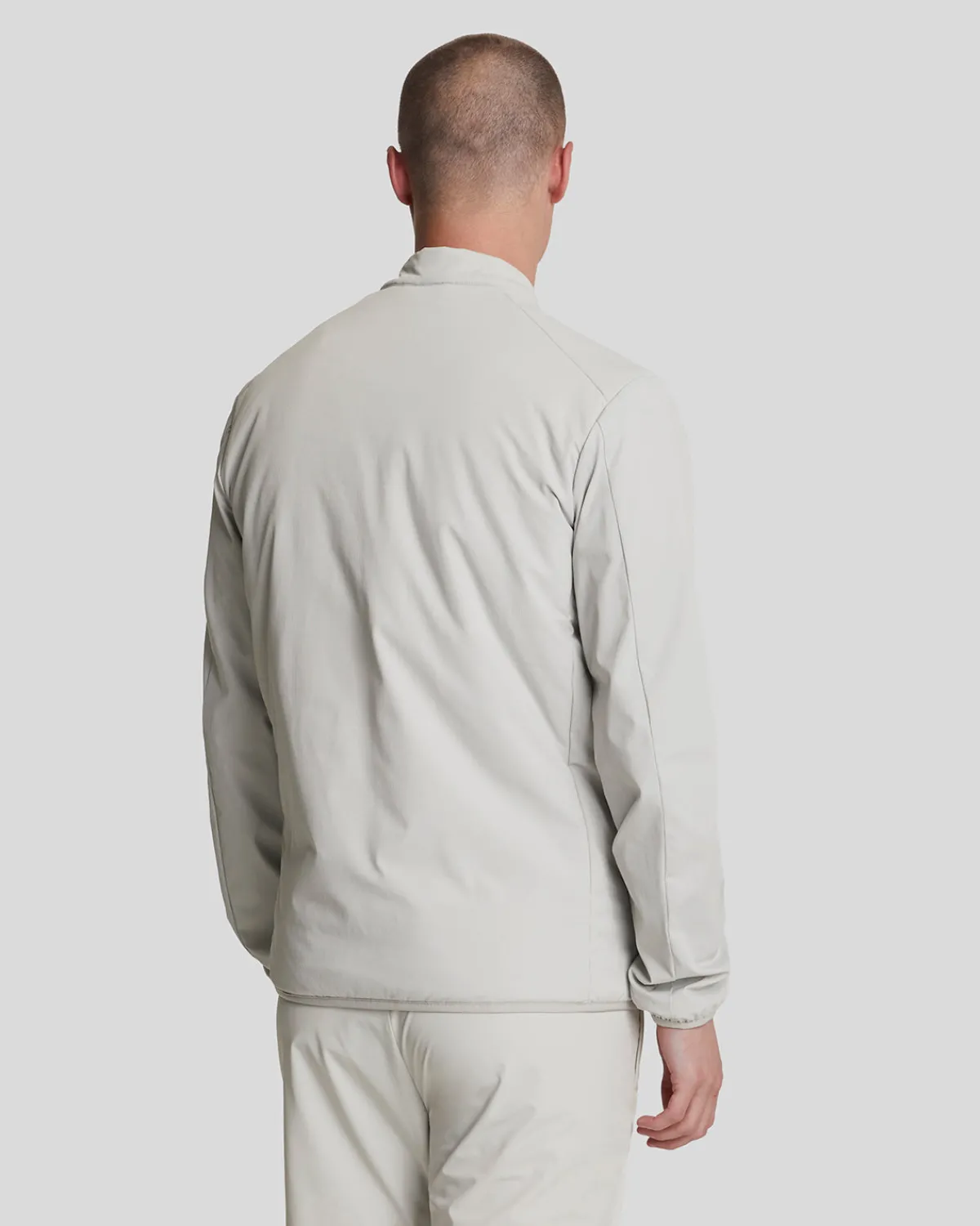 sport_hybrid_double_baffle_jacke_2.webp Lyle & Scott Sportbekleidung | Mäntel & Jacken<Sport Hybrid Double Baffle Jacke Pebble