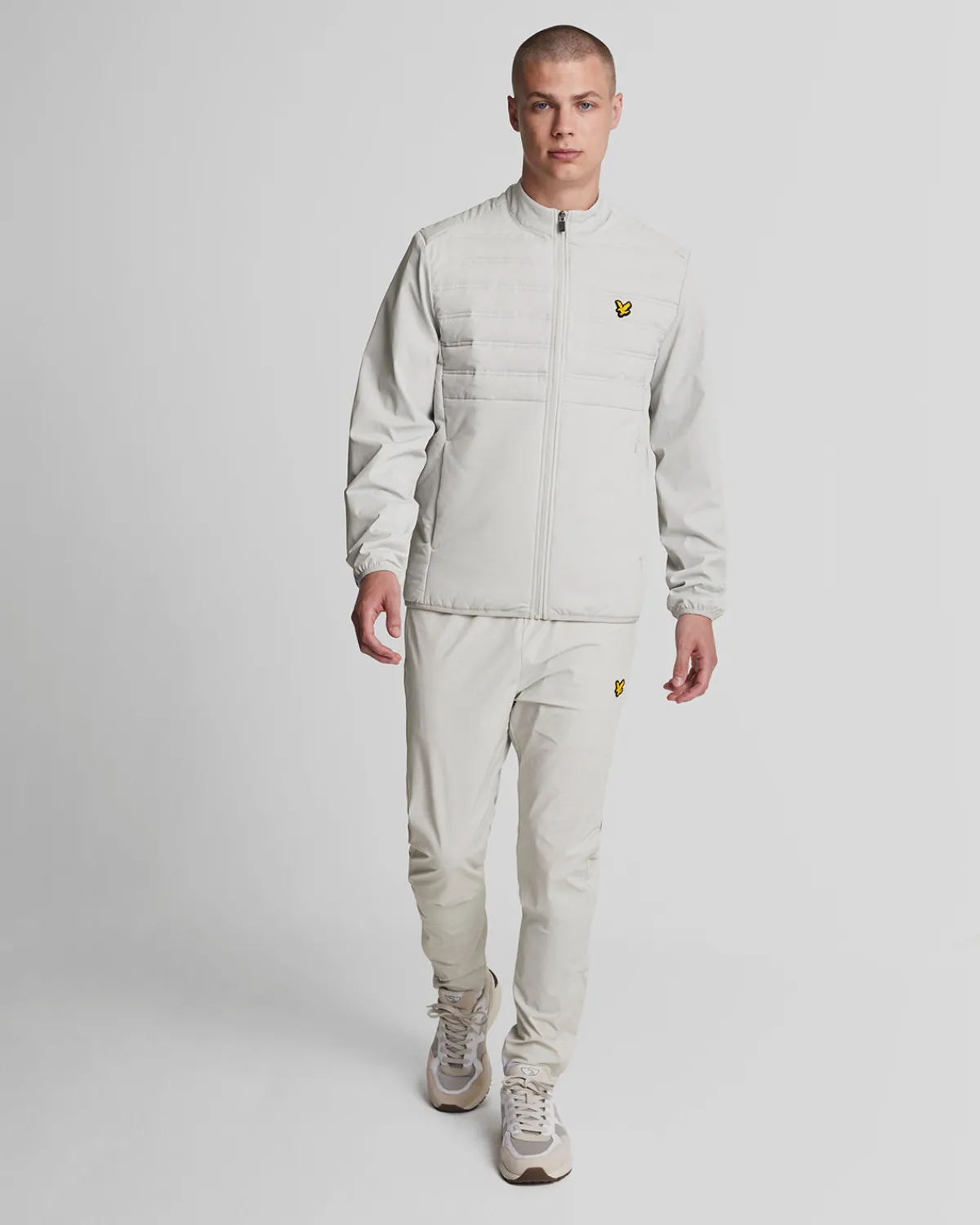 sport_vierwegestretchtrainingshose_1-1.webp Lyle & Scott Sportbekleidung | Jogger<Sport Vier-Wege-Stretch-Trainingshose Pebble