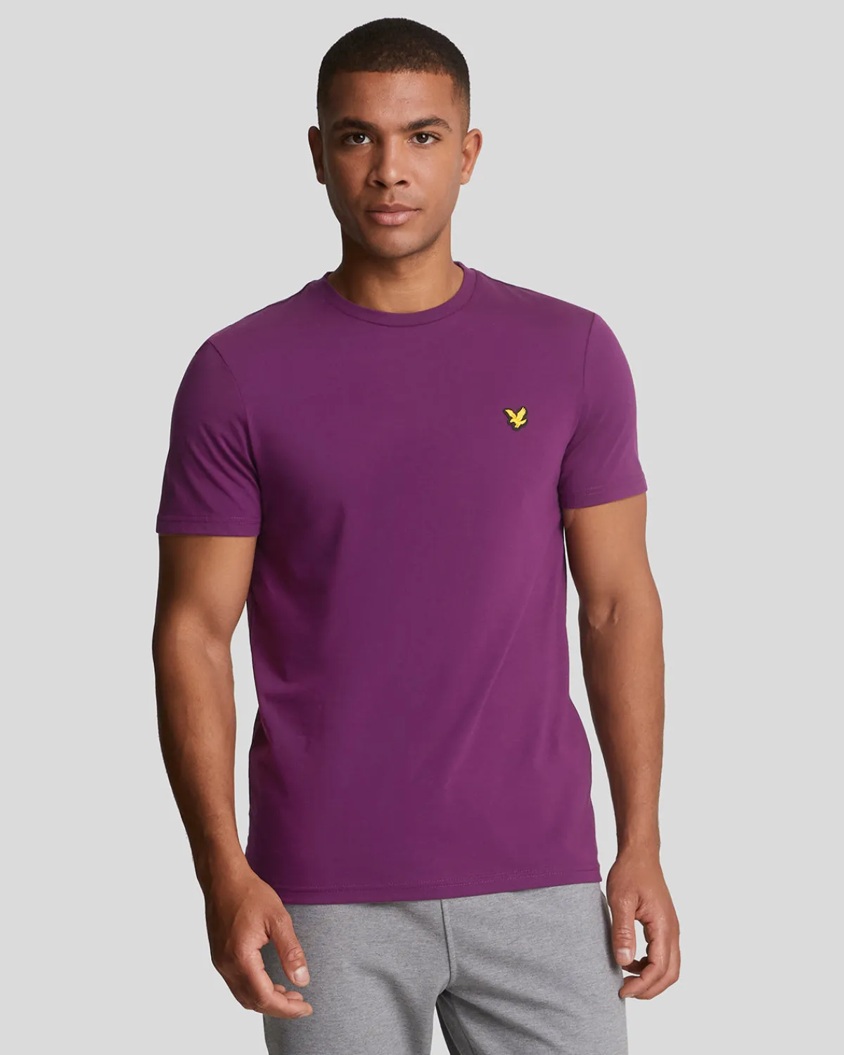 sportliches_martin_tshirt_mit_kurzen_rmeln_0-3.webp Lyle & Scott Sportbekleidung | T-shirts<Sportliches Martin T-Shirt mit kurzen Ärmeln BrightPurple
