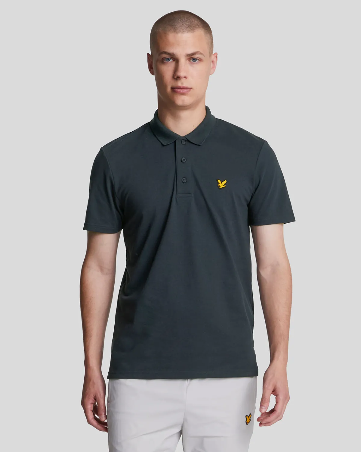 sportliches_polohemd_mit_kurzen_rmeln_0-1.webp Lyle & Scott Sportbekleidung | Polohemden<Sportliches Polohemd mit kurzen Ärmeln DunkleMarine