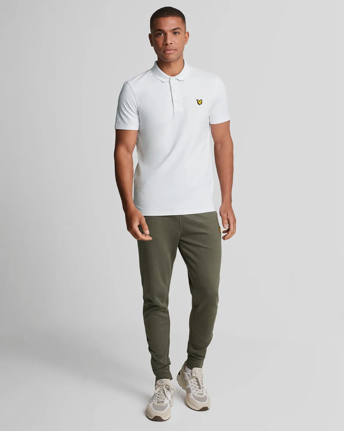 sportliches_polohemd_mit_kurzen_rmeln_1-3.webp Lyle & Scott Sportbekleidung | Polohemden<Sportliches Polohemd mit kurzen Ärmeln Weiss