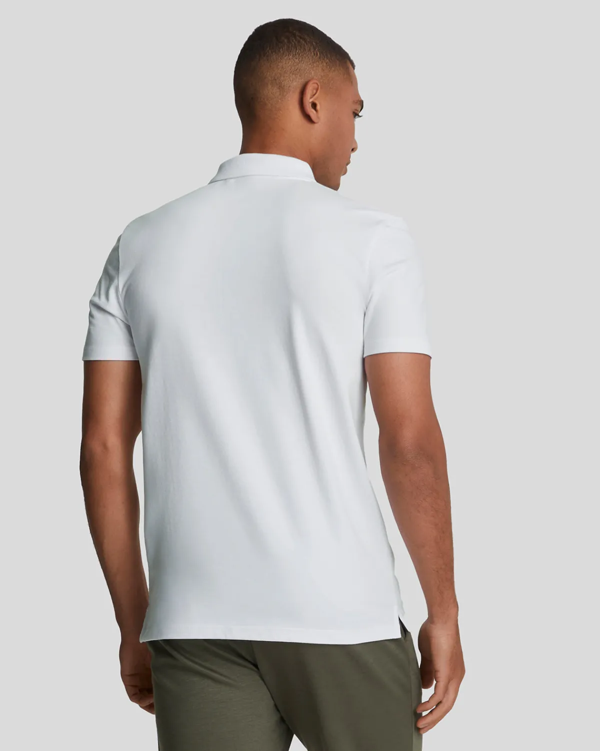 sportliches_polohemd_mit_kurzen_rmeln_2-3.webp Lyle & Scott Sportbekleidung | Polohemden<Sportliches Polohemd mit kurzen Ärmeln Weiss