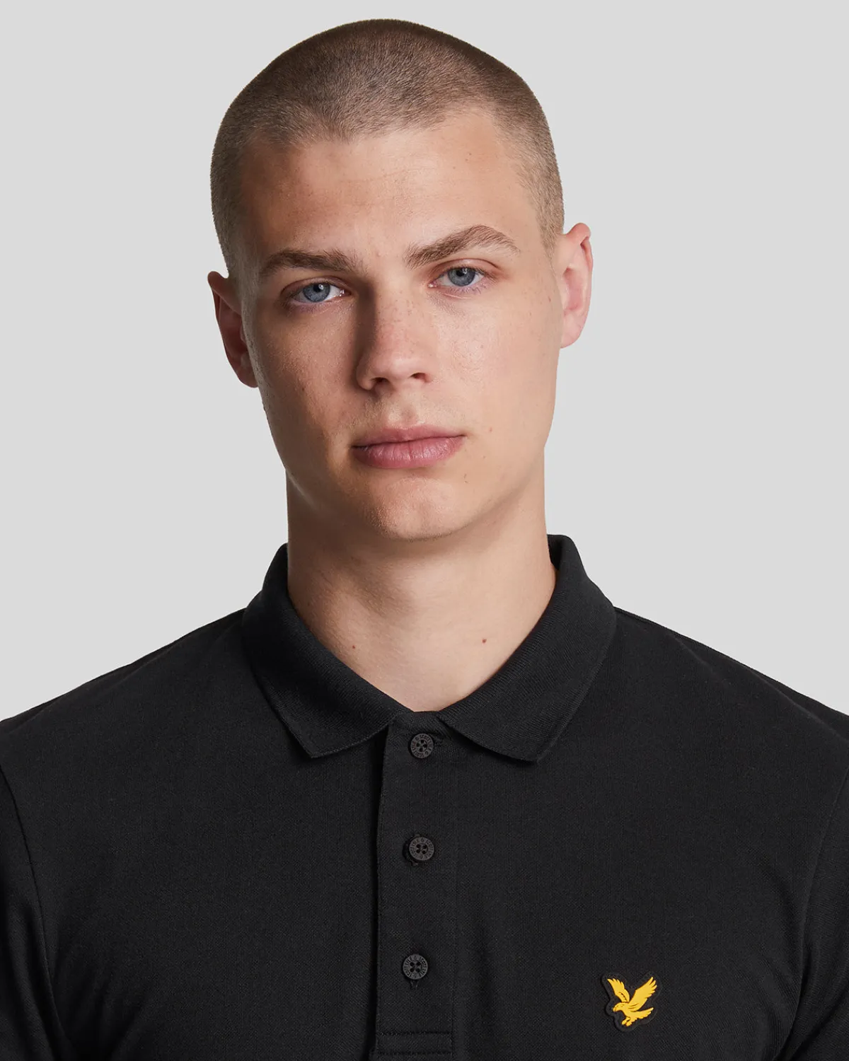 sportliches_polohemd_mit_kurzen_rmeln_3-5.webp Lyle & Scott Sportbekleidung | Polohemden<Sportliches Polohemd mit kurzen Ärmeln Pechschwarz
