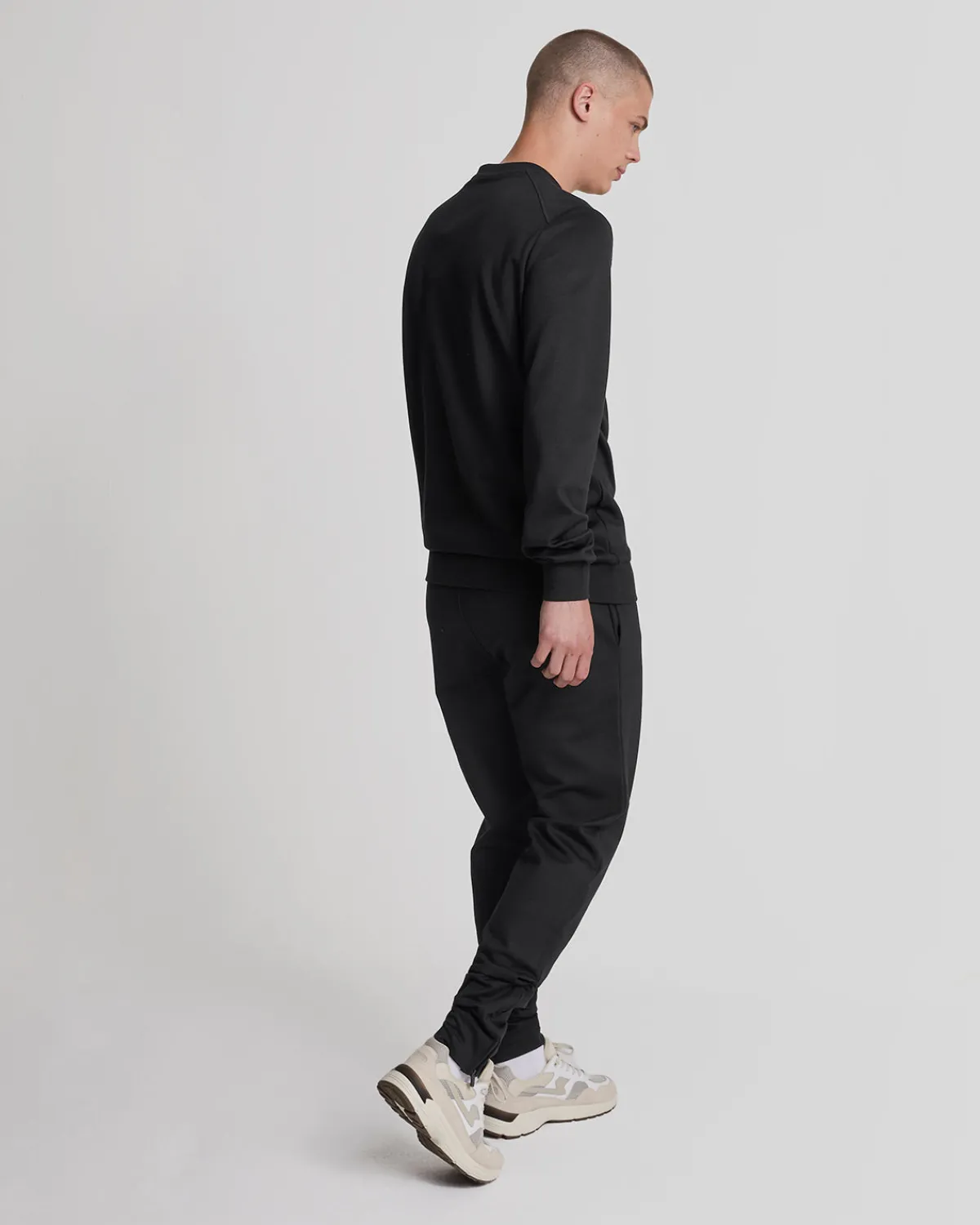 sports_fly_fleece_trainingshose_2-2.webp Lyle & Scott Sportbekleidung | Jogger<Sports Fly Fleece Trainingshose Pechschwarz