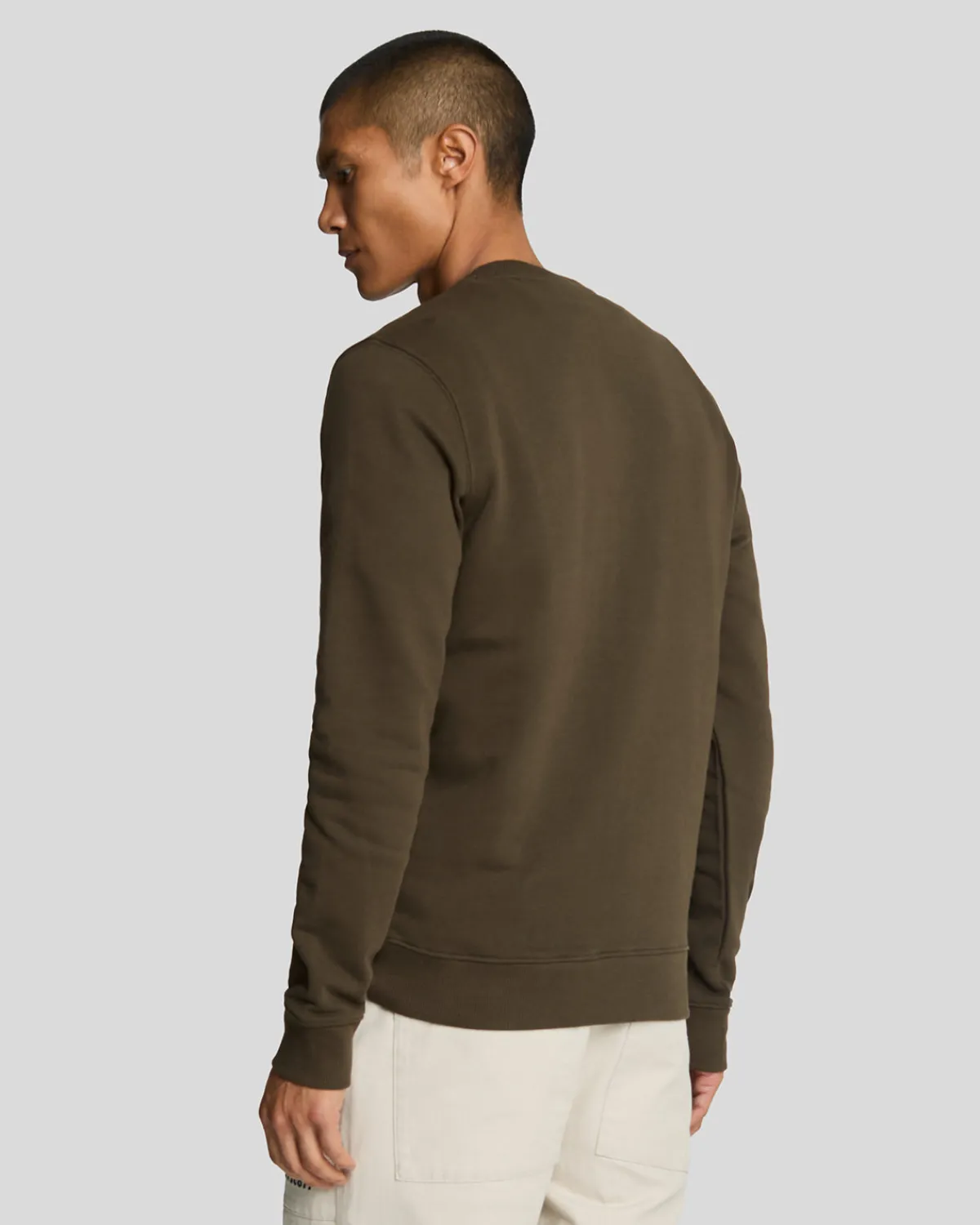 sweatshirt_mit_rundhalsausschnitt_2-3.webp Lyle & Scott Grundlegendes | Sweatshirts<Sweatshirt mit Rundhalsausschnitt Olive