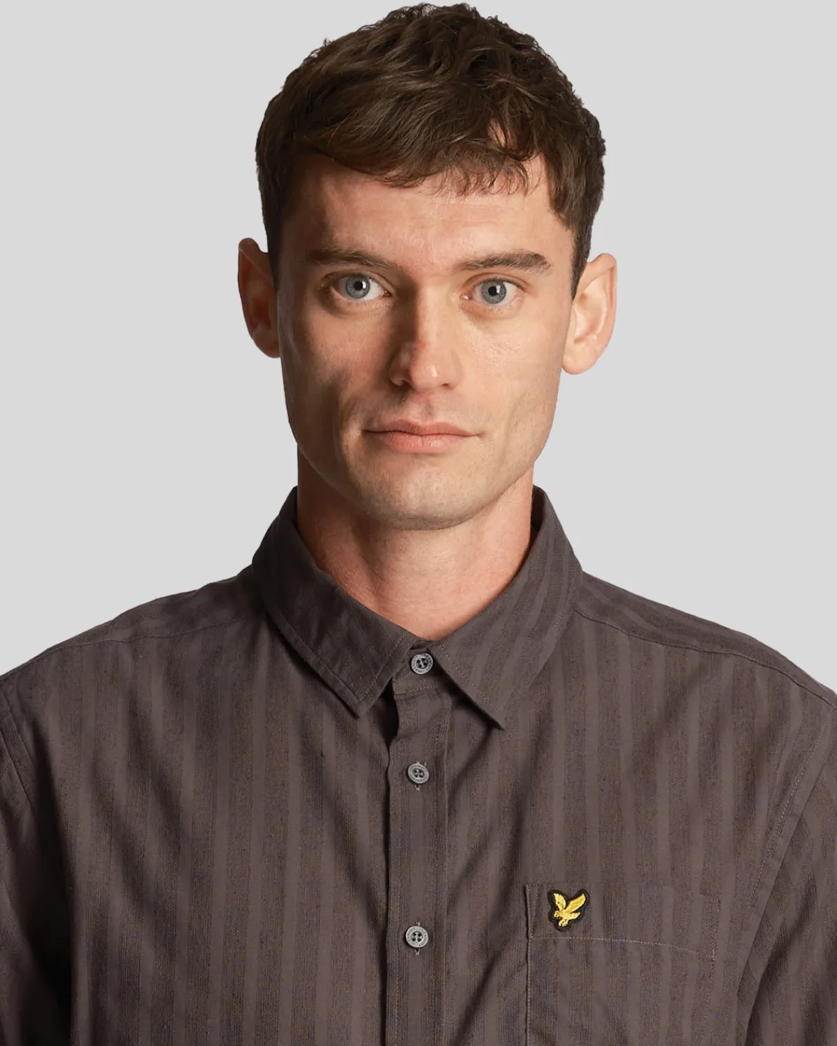 texturierte_streifen_kurzarmhemd_3-1.webp Lyle & Scott Hemden<Texturierte Streifen Kurzarmhemd Gunmetal