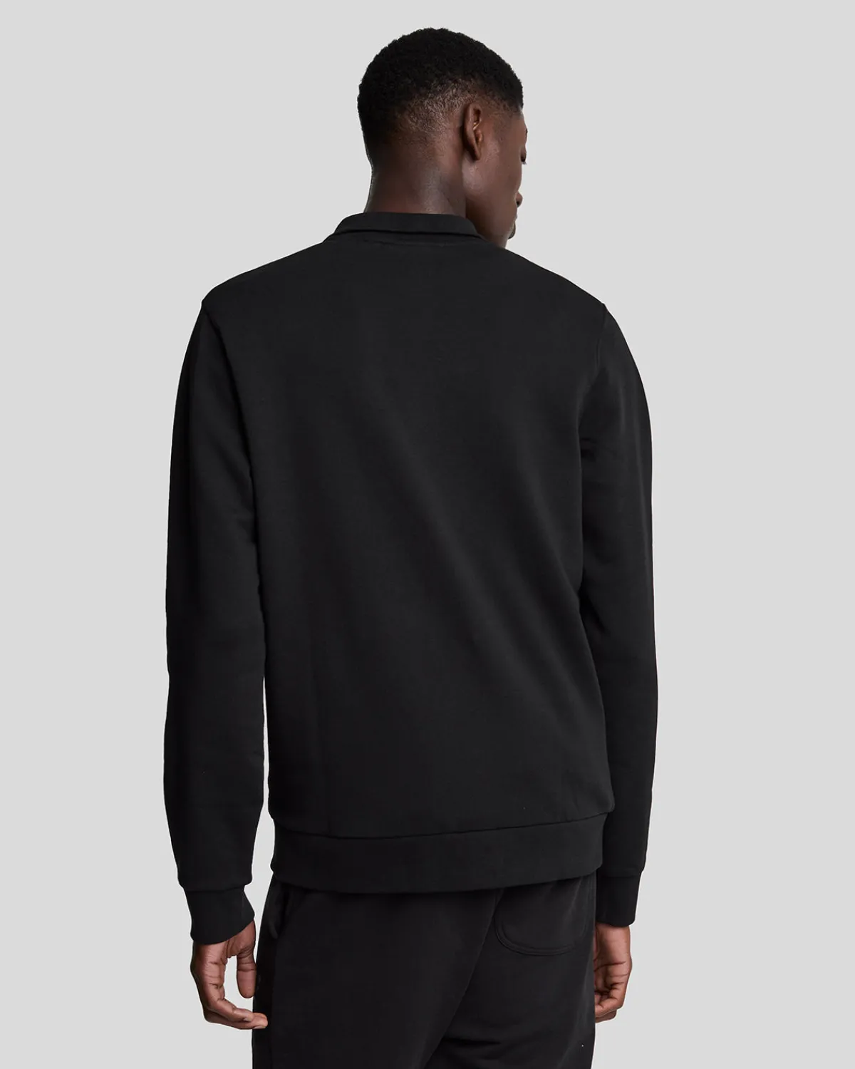 tonal_eagle__reiverschluss_sweatshirt_2-4.webp Lyle & Scott Sweatshirts<Tonal Eagle 1/4 Reißverschluss Sweatshirt Pechschwarz
