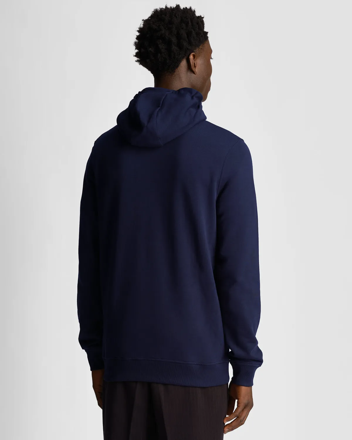 tonal_eagle_kapuzenpullover_mit_reiverschluss_2.webp Lyle & Scott Kapuzenpullover<Tonal Eagle Kapuzenpullover mit Reißverschluss DunkleMarine