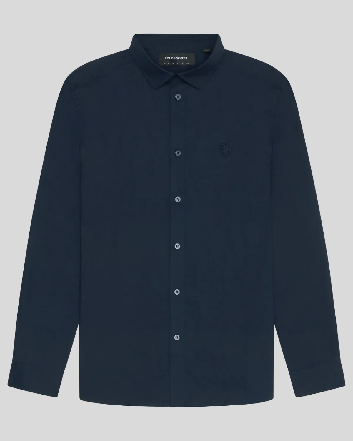 tonal_eagle_pflegeleichtes_popelinehemd_4.webp Lyle & Scott Reframed | Hemden<Tonal Eagle Pflegeleichtes Popeline-Hemd DarkNavy