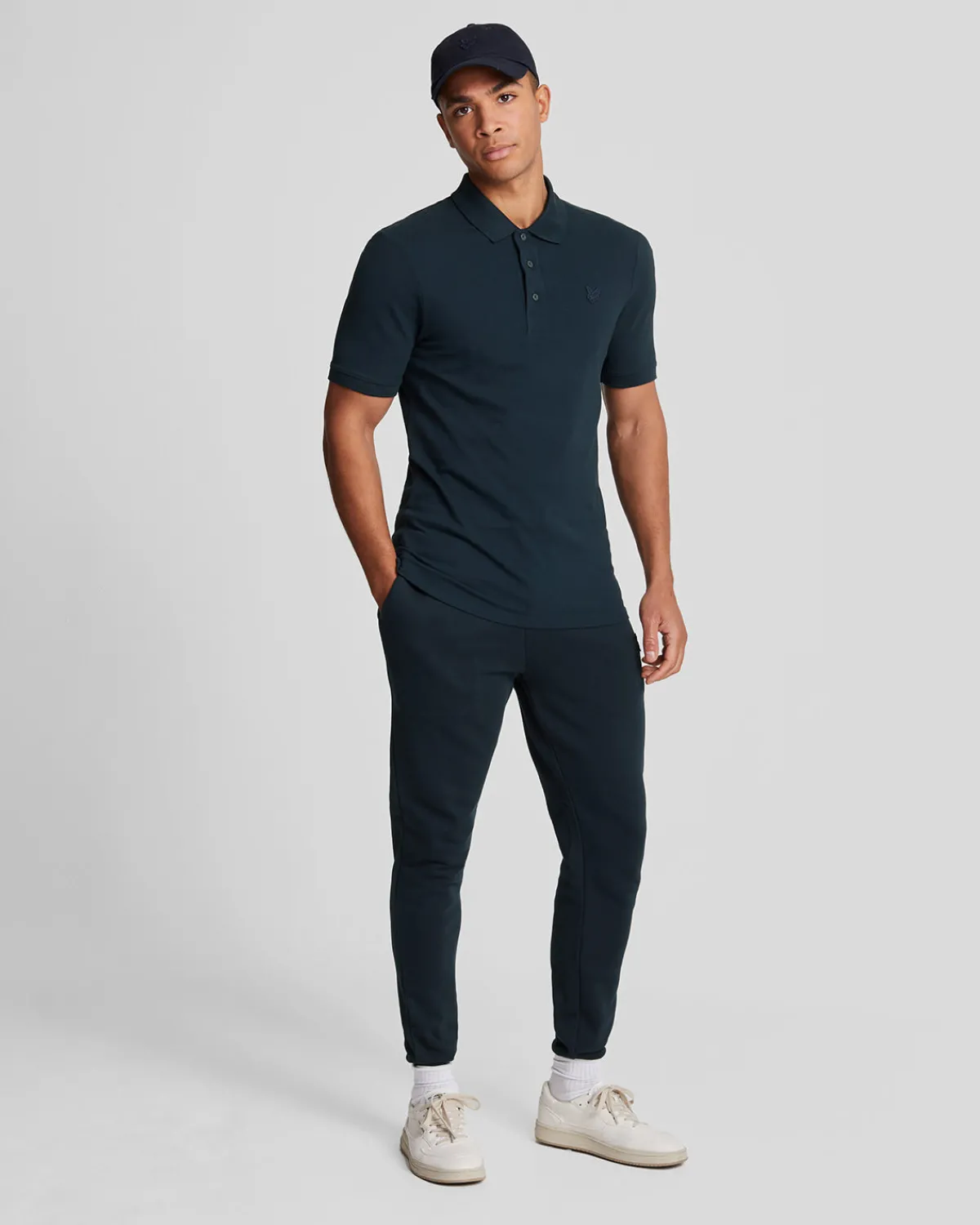 tonal_eagle_polohemd_1-5.webp Lyle & Scott Reframed | Polohemden<Tonal Eagle Polohemd DunkleMarine