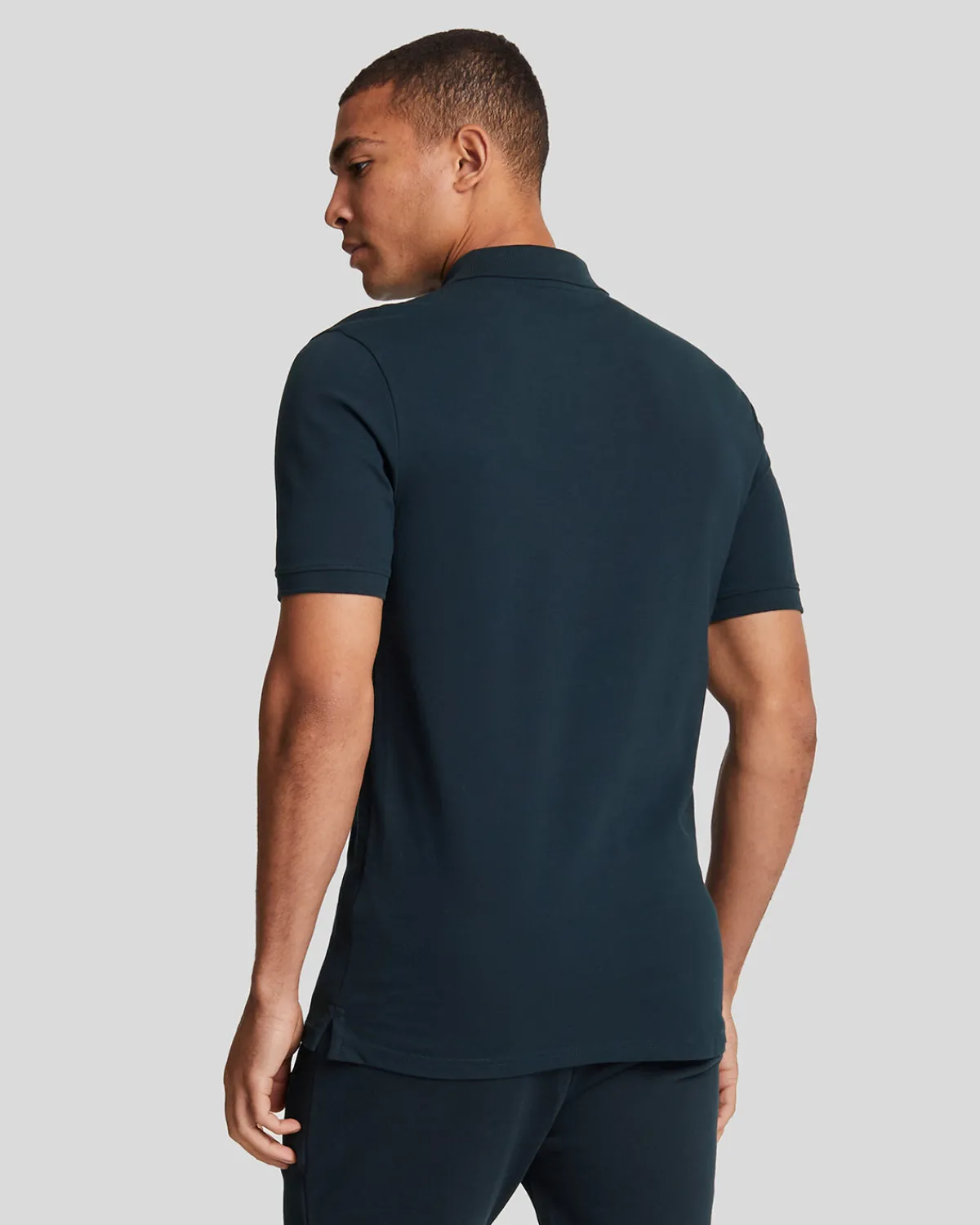 tonal_eagle_polohemd_2-5.webp Lyle & Scott Reframed | Polohemden<Tonal Eagle Polohemd DunkleMarine