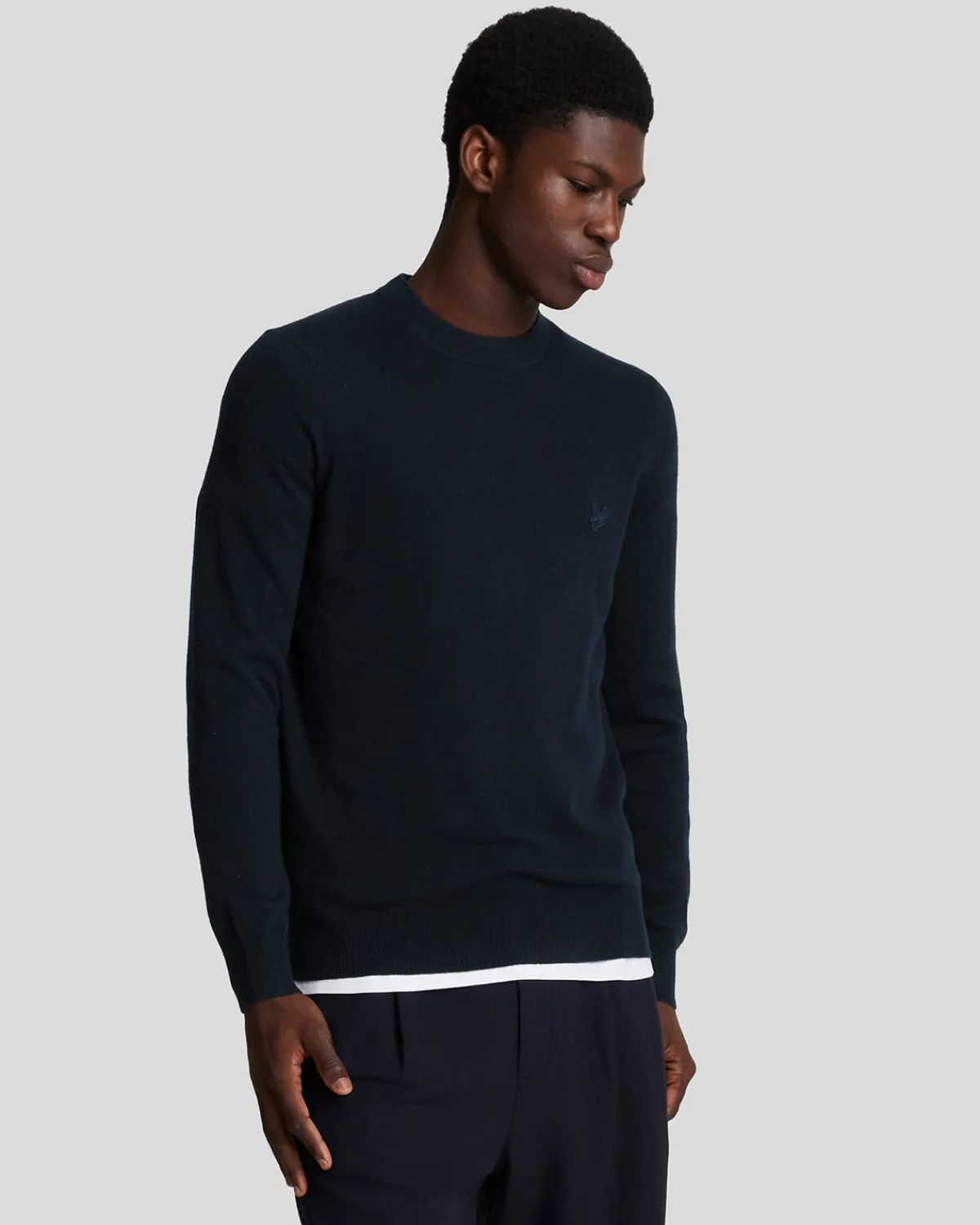 tonal_eagle_pullover_mit_rundhalsausschnitt_aus_lambswool_0-1.webp Lyle & Scott Reframed<Tonal Eagle Pullover mit Rundhalsausschnitt aus Lambswool DarkNavy