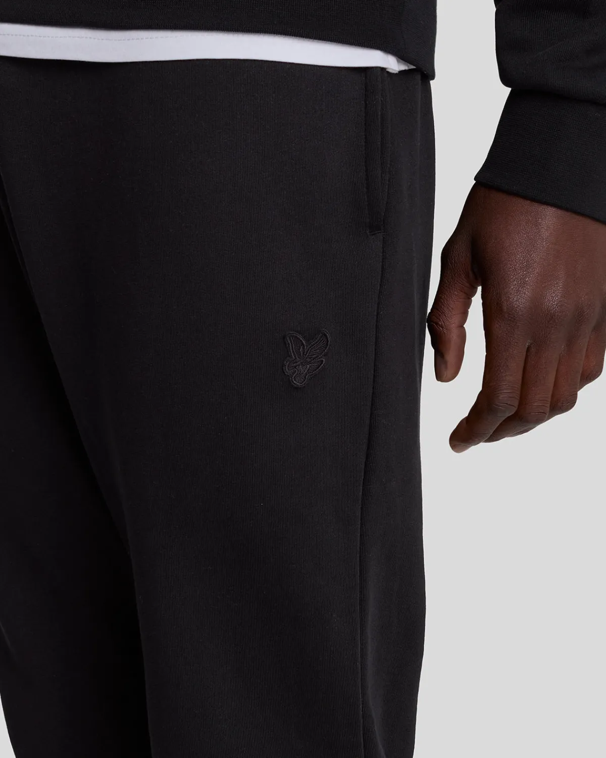 tonal_eagle_skinny_sweatpant_3.webp Lyle & Scott Reframed | Jogger<Tonal Eagle Skinny Sweatpant Pechschwarz
