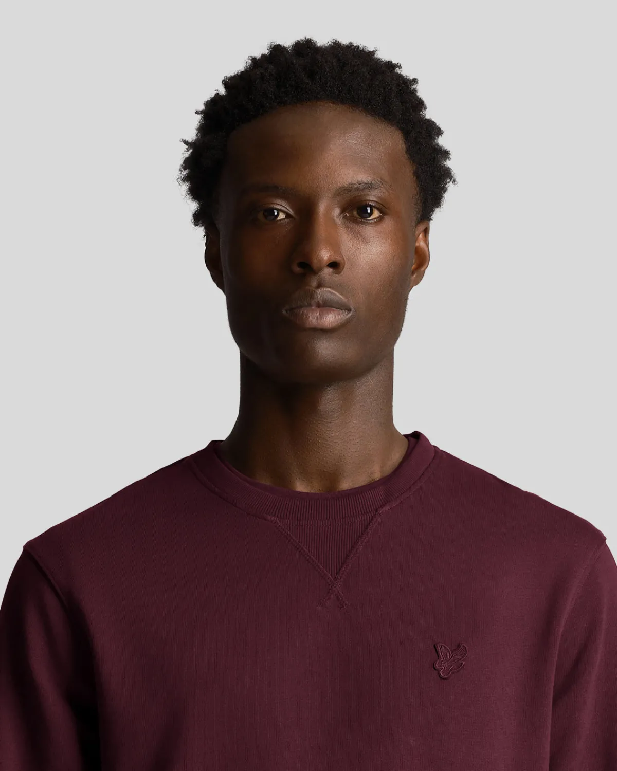 tonal_eagle_sweatshirt_mit_rundhalsausschnitt_3-7.webp Lyle & Scott Sweatshirts<Tonal Eagle Sweatshirt mit Rundhalsausschnitt Burgund