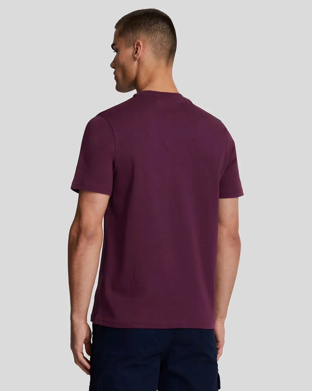 tonal_eagle_tshirt_2-5.webp Lyle & Scott Reframed | T-shirts<Tonal Eagle T-Shirt Burgund
