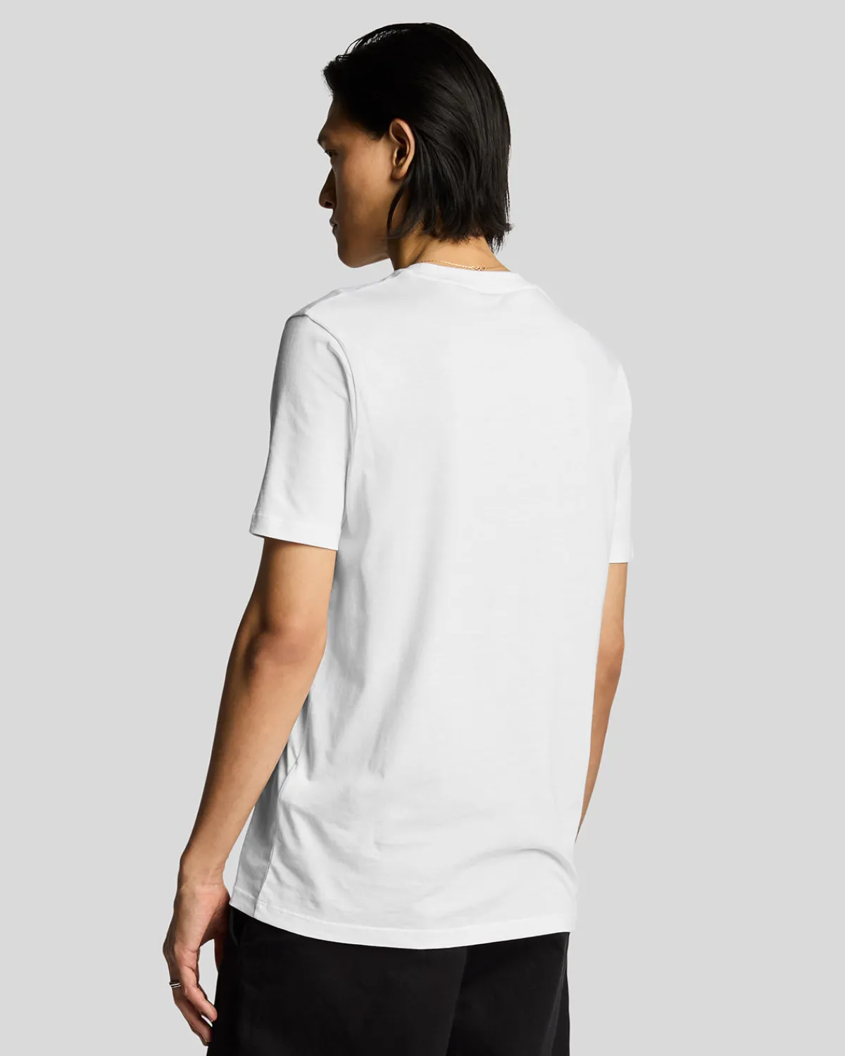 tonal_eagle_tshirt_aus_superfeiner_baumwolle_2-1.webp Lyle & Scott Reframed | T-shirts<Tonal Eagle T-Shirt aus superfeiner Baumwolle White