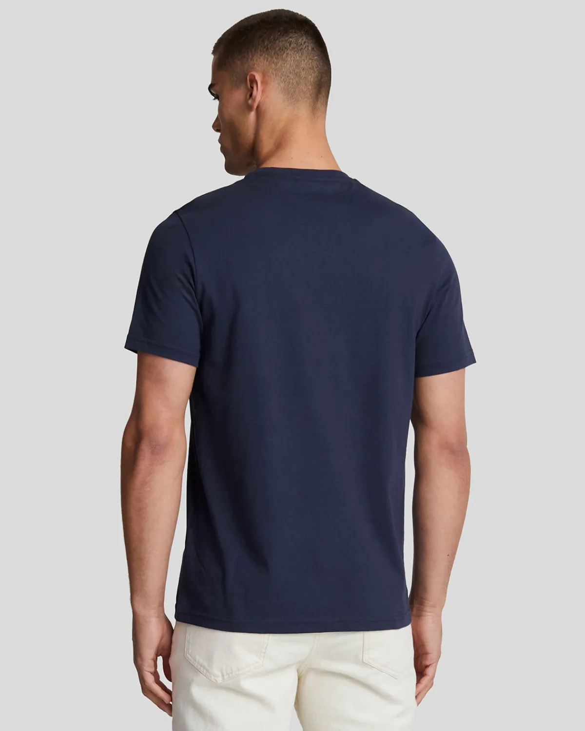 tshirt_mit_kontrasttaschen_2.webp Lyle & Scott Vermächtnis | T-shirts<T-Shirt mit Kontrasttaschen Marine/Weiß