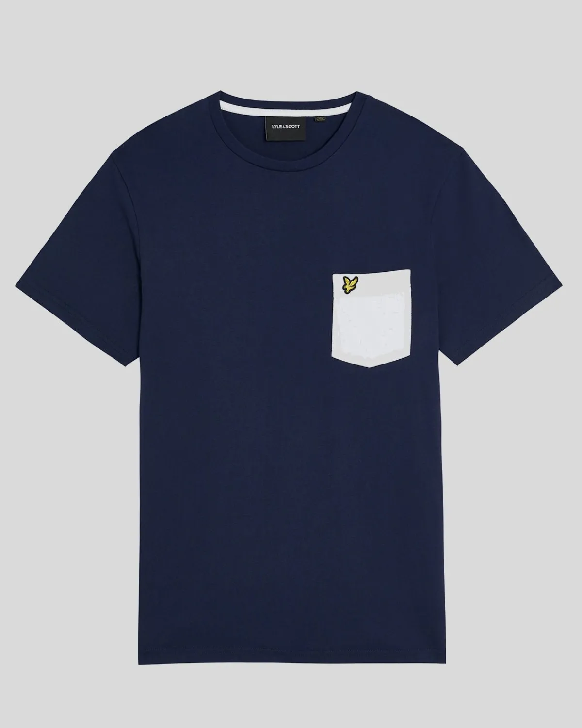 tshirt_mit_kontrasttaschen_4.webp Lyle & Scott Vermächtnis | T-shirts<T-Shirt mit Kontrasttaschen Marine/Weiß