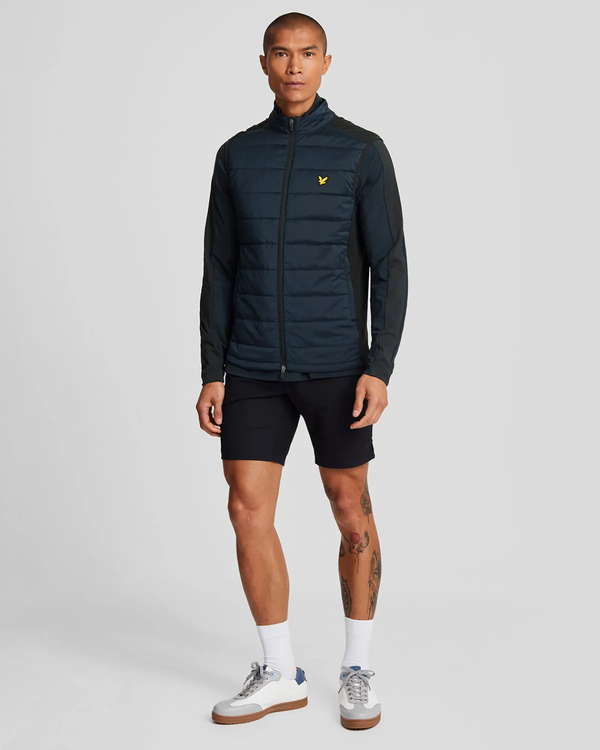 wattierte_golfweste_1.webp Lyle & Scott Golf | Mäntel & Jacken<Wattierte Golfweste DarkNavy