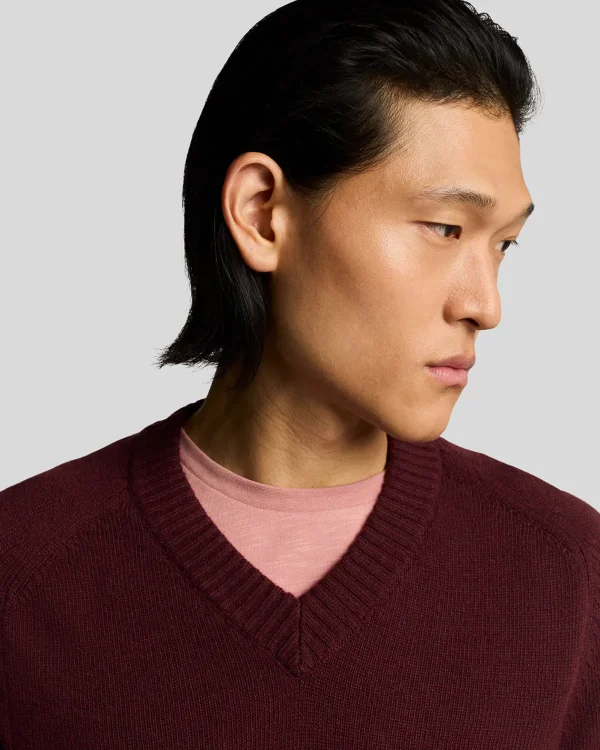 Lyle & Scott 150 Jahre Strickwaren | Pullover & Strickwaren<150 Year Knitwear - Pullover mit V-Ausschnitt BurgundyHeather