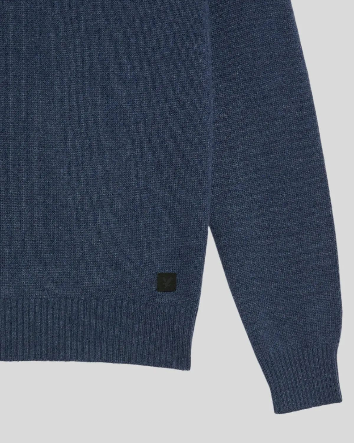 year_knitwear__pullover_mit_vausschnitt_5-4.webp Lyle & Scott 150 Jahre Strickwaren | Pullover & Strickwaren<150 Year Knitwear - Pullover mit V-Ausschnitt NavyHeather